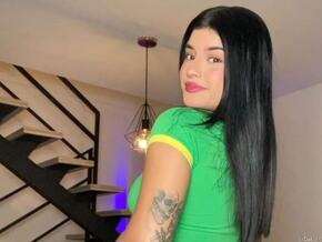 EstrellaSaenz1Mini