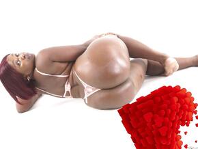 KINKIBOOTY