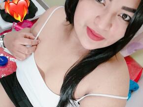 LauraFantasySQUIRT